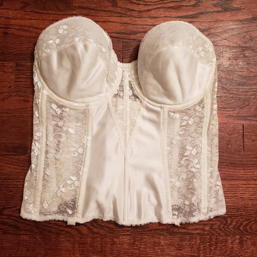 Corset bra with lace and low back size 42c